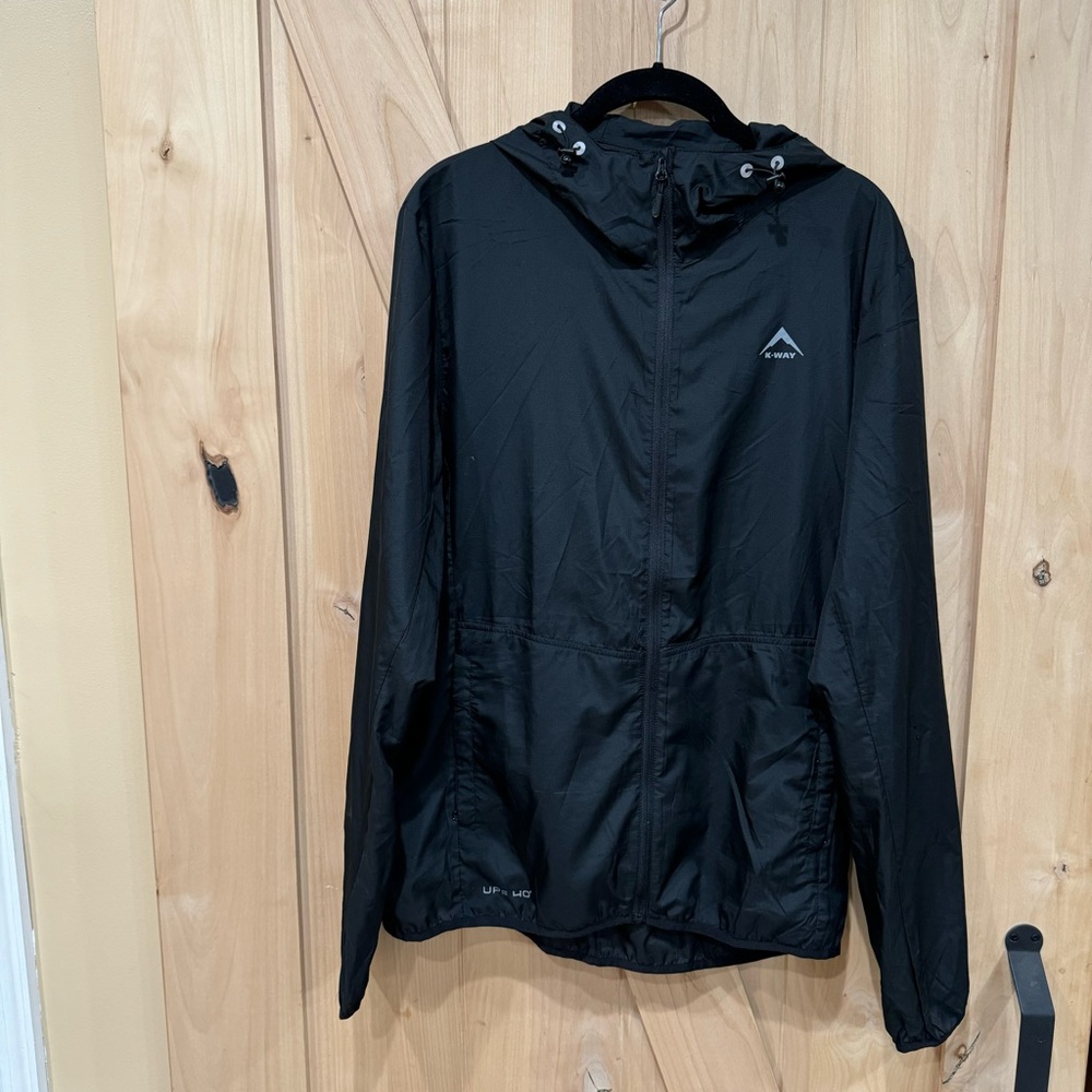 Kway Men Black Windbreaker Jacket Size Medium UPF 40 Full Zip Hooded Lightweight
